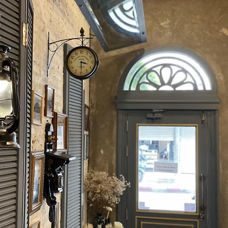 Central Old Town Cottage Bangkok Luaran gambar