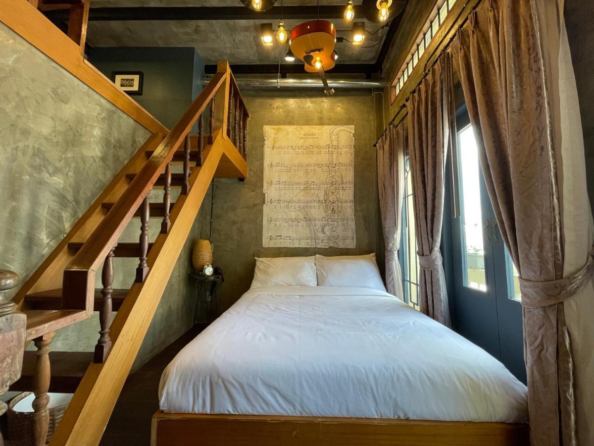 Central Old Town Cottage Bangkok Luaran gambar