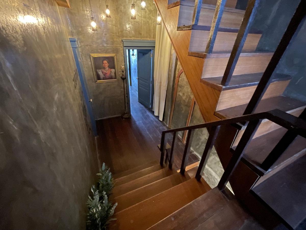 Central Old Town Cottage Bangkok Luaran gambar