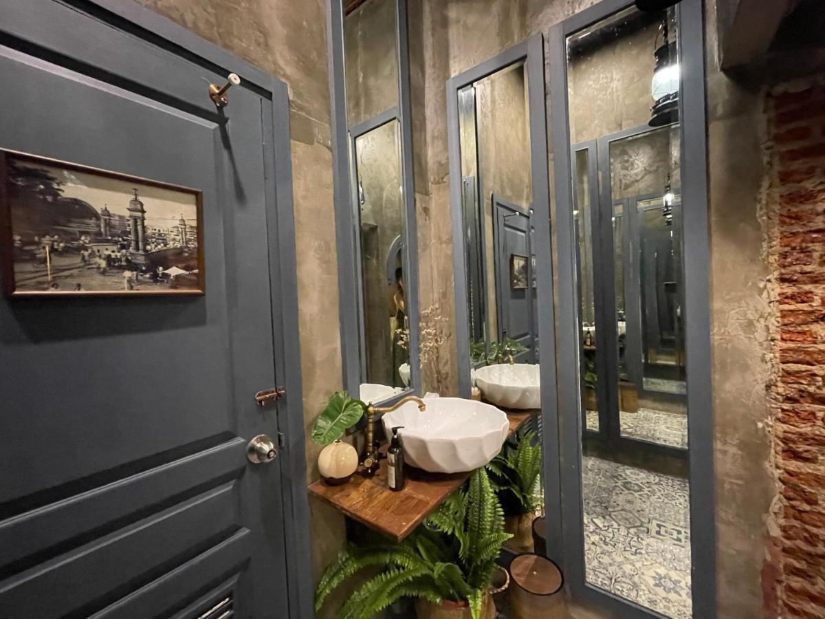Central Old Town Cottage Bangkok Luaran gambar