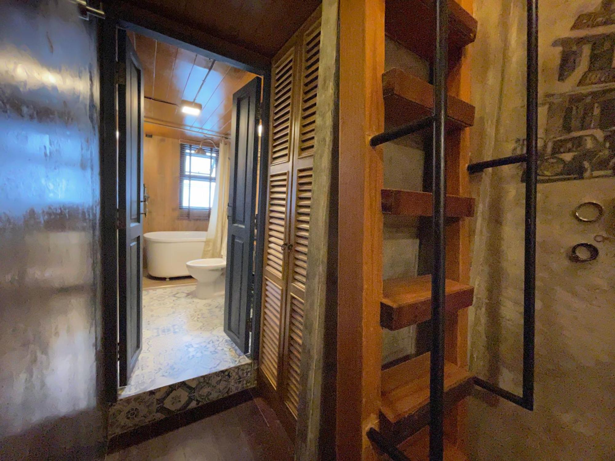 Central Old Town Cottage Bangkok Luaran gambar